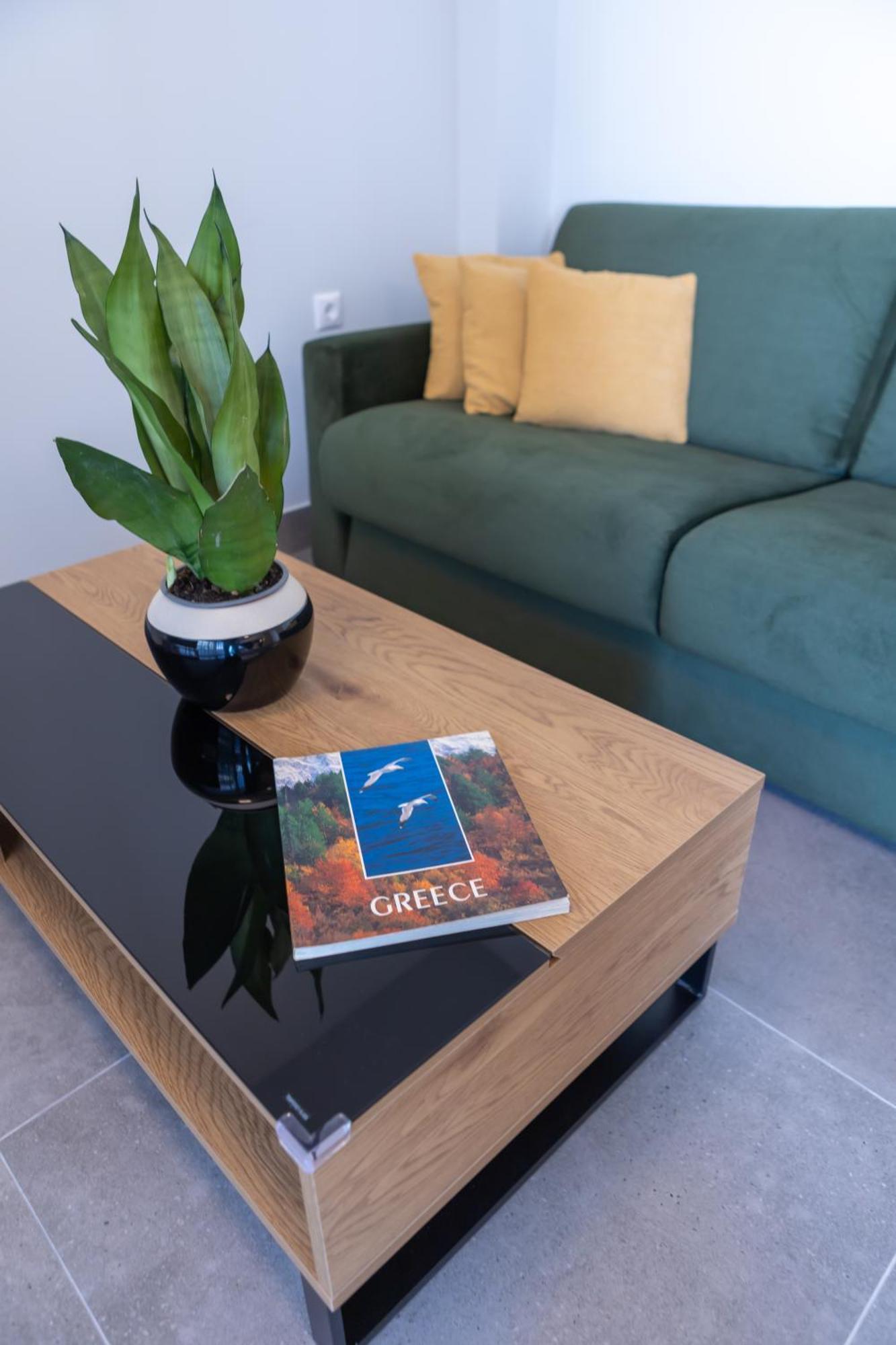 Aeson Premium Living Aparthotel Volos Luaran gambar